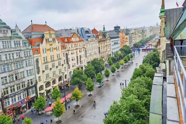 Piata Venceslau (Václavské Náměstí)