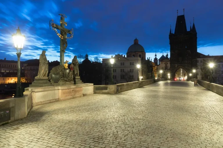 Podul Carol (Karlův Most)